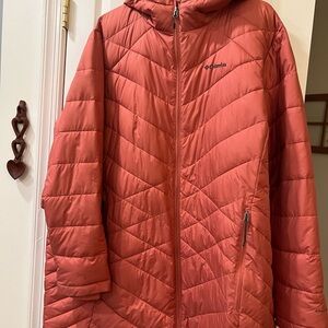 Columbia Red Puffer Jacket with Chevron Quilting